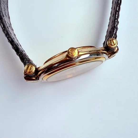 GUCCI Ladies 18K Gold Plated 4500L Swiss Watch VTG Box Papers Receipt BNIB 90's - Picture 8 of 13